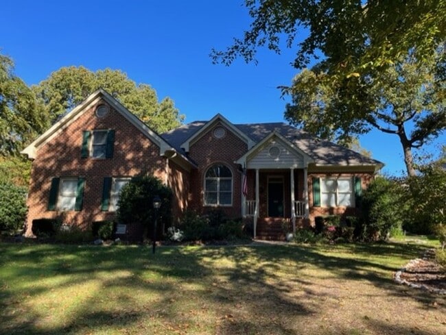 Primary Photo - Gorgeous, updated 4 bedroom 2 bathroom hom...
