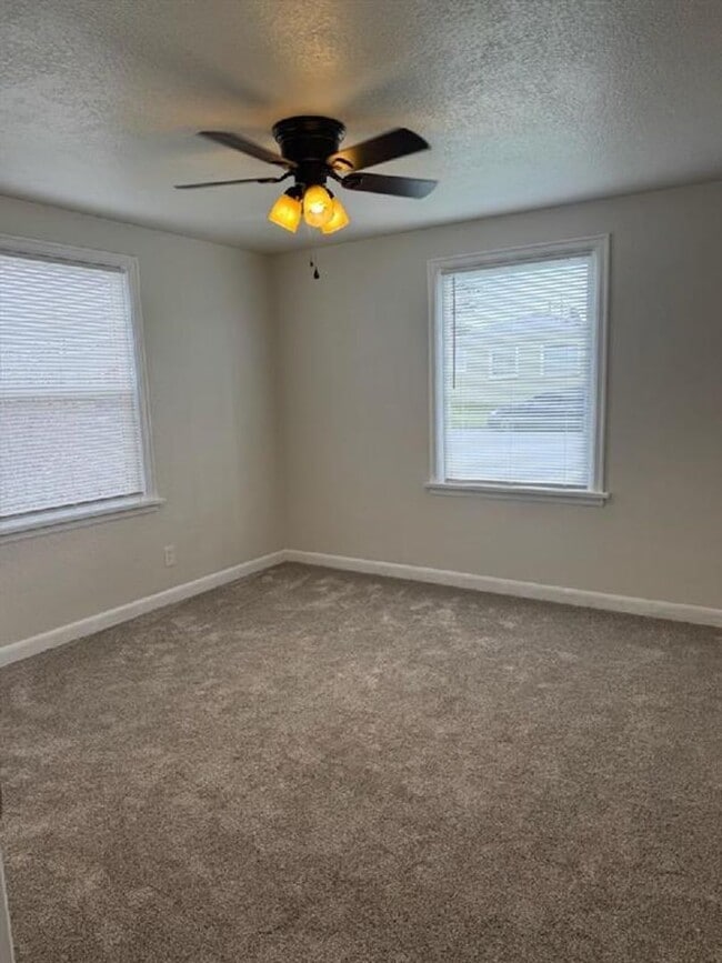 Building Photo - Charming 2 bedroom 1 bathroom home in Mount Vernon