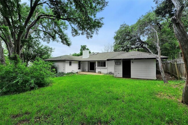 Building Photo - 8001 Ceberry Dr