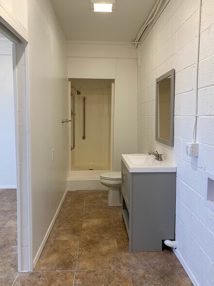 Building Photo - 3576 Stanford Dr