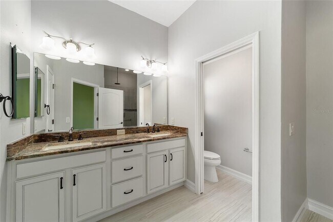 Building Photo - 1109 Alcove Loop