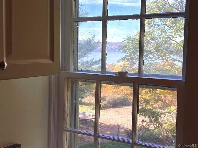 Building Photo - 273 NY-9D