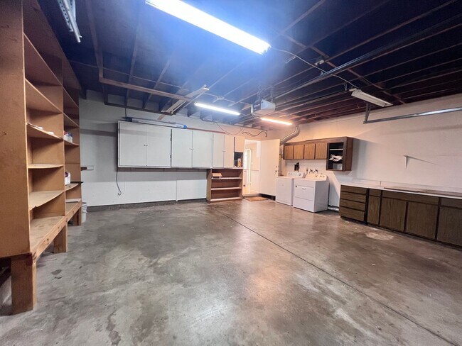 Building Photo - BRIGHT & SPACIOUS 3BD/2BA TOWNHOME IN PLEASANTON CA!!!