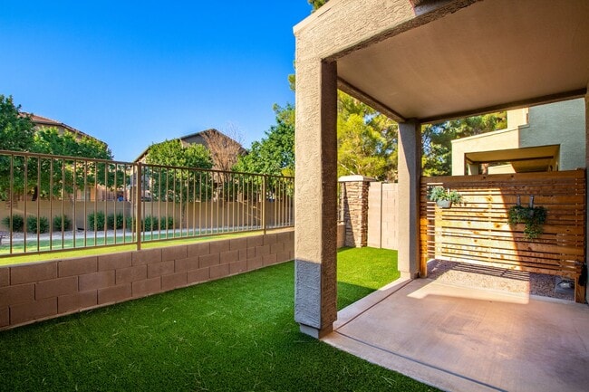 Building Photo - Beautiful Condo in Augusta Ranch (Gate Code: #4278)