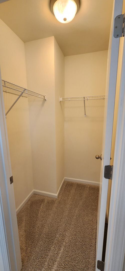 Building Photo - 3BR, 2.5 BA in Hazelwood Subdivision