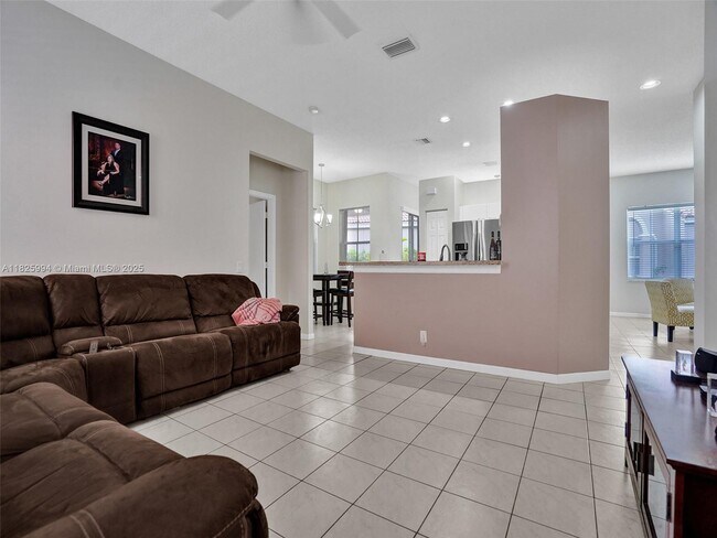 Building Photo - 938 Bluewood Terrace