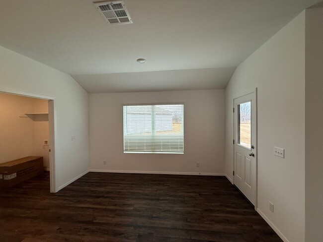 Building Photo - Welcome to your new 3 bed 2 bath new const...