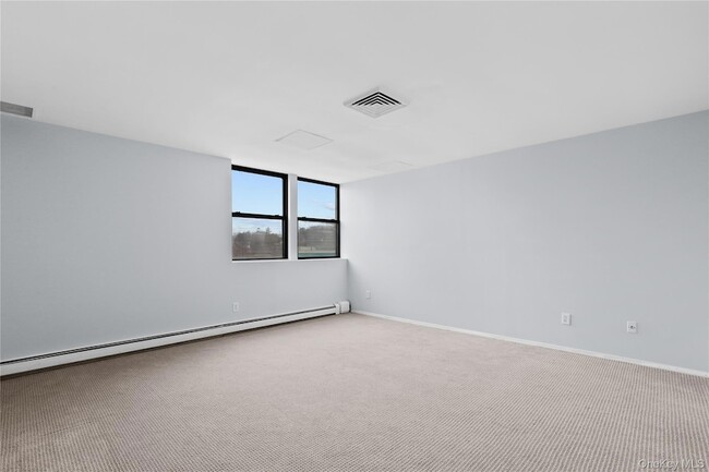 Building Photo - 60 Kensico Rd