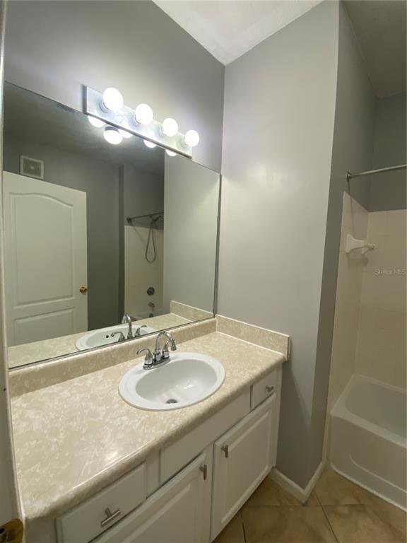 Building Photo - 10504 Villa View Cir