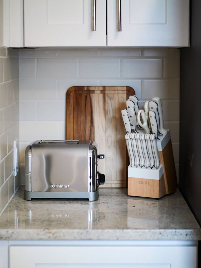 Building Photo - 3746 Northwood Rd