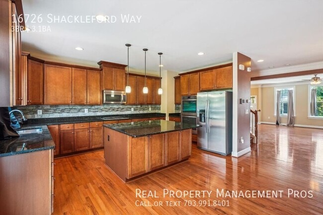 Building Photo - 16726 Shackleford Way