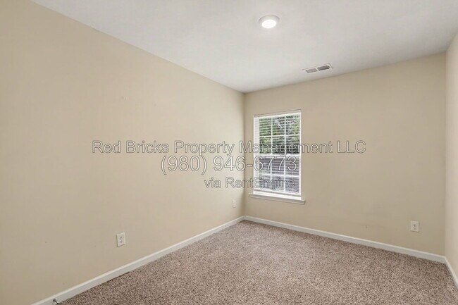 Building Photo - 6049 Guildford Hill Ln