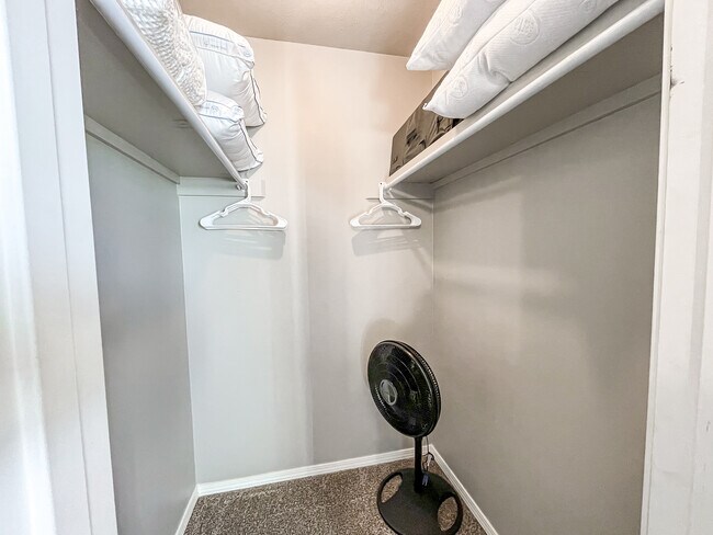 Building Photo - Unfurnished 2/1 Duplex in Rogers