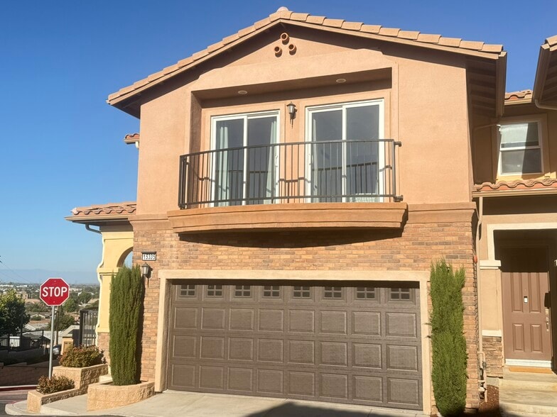 Building Photo - 15335 Lotus Cir