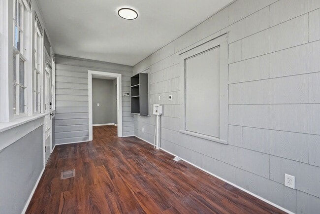 Building Photo - Charming Renovated Home Near U of M – Featuring Expansive Workshop & Garage