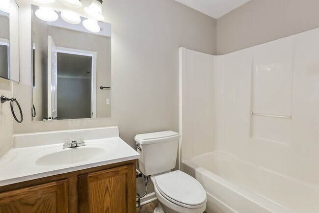 Building Photo - 7329 Kimble Dr