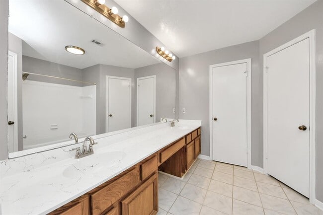 Building Photo - 8502 Fawn Terrace Dr