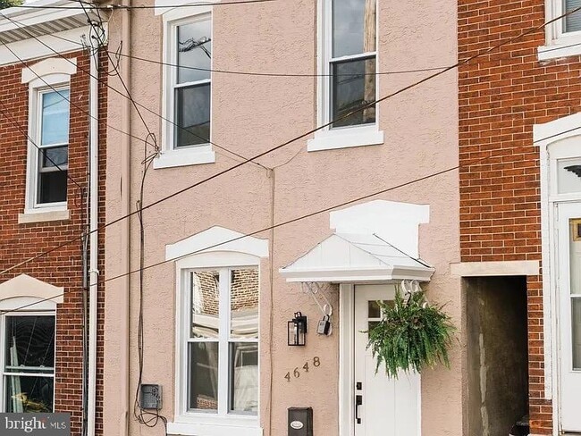 Primary Photo - 4648 Silverwood St