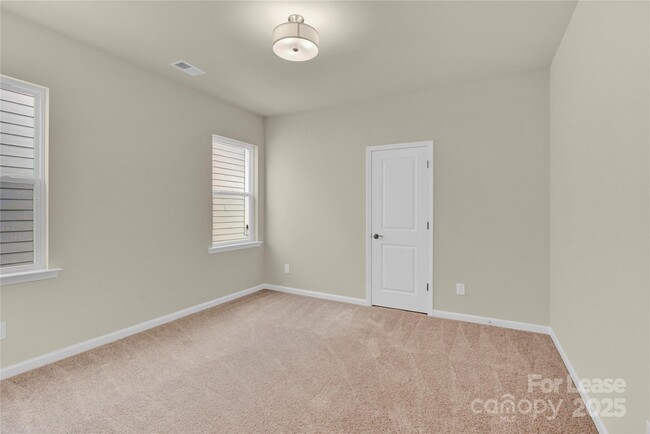 Building Photo - 5850 Strathmore Ct
