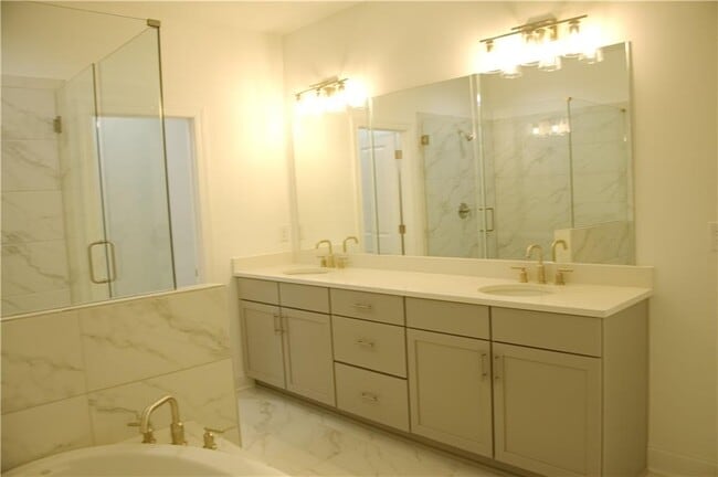 Building Photo - 4381 Encore Blvd