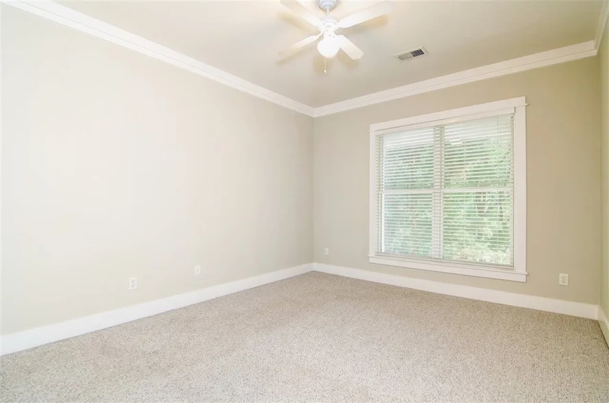 Building Photo - 166 Harbor Isle Cir N