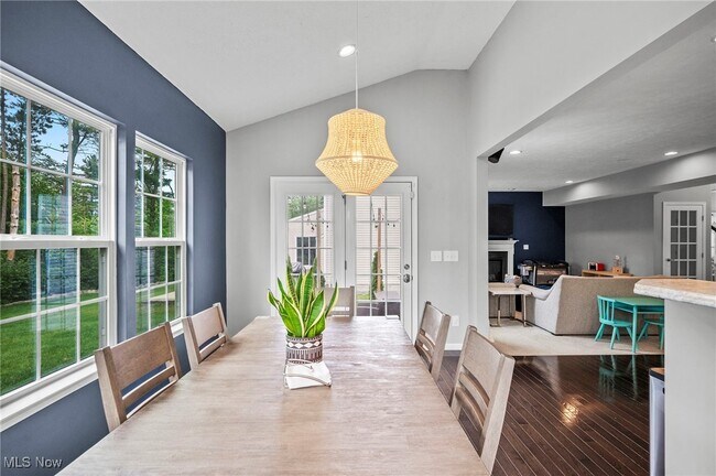 Building Photo - 3071 Liberty Ledges Dr