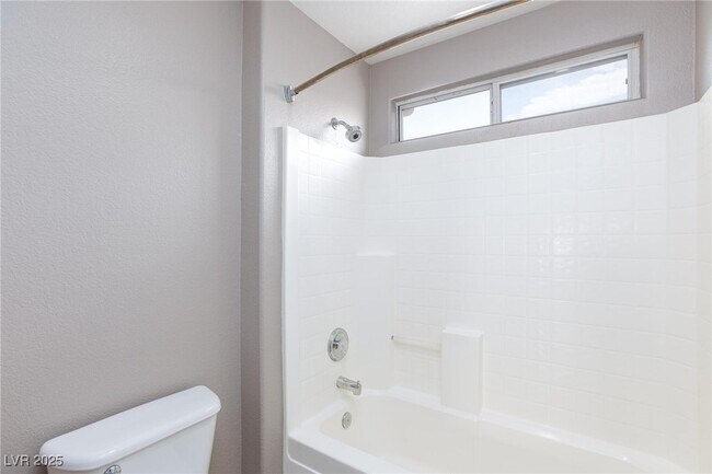 Building Photo - 6813 Baby Jade Ct
