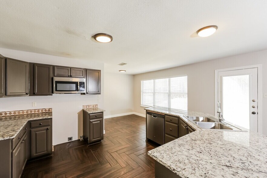 Building Photo - 613 Fawn Meadow Trail