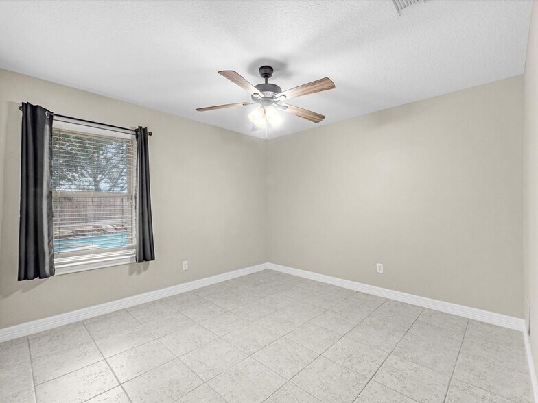 Building Photo - 1433 Old Hickory Ln