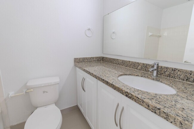 Building Photo - 3350 Pinewalk Dr N