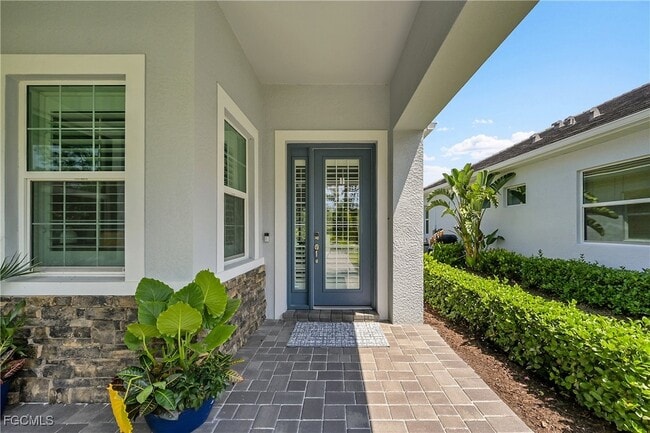 Building Photo - 13725 Magnolia Isle Dr