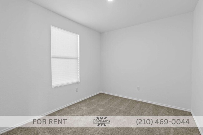 Building Photo - Newer 2023 home under $1,600 near Culebra, Government Canyon, SeaWorld, Northwest San Antonio, an...