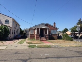 Primary Photo - 3 Bedroom 1 Bath House in Oakland -- Comin...