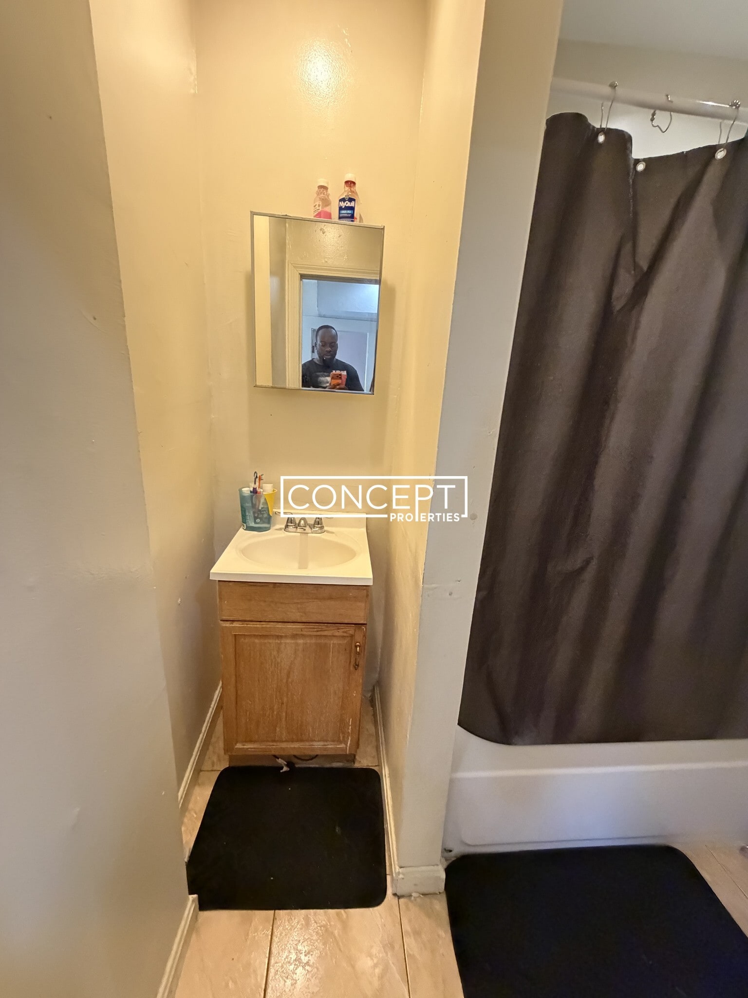 Building Photo - 75 Intervale St