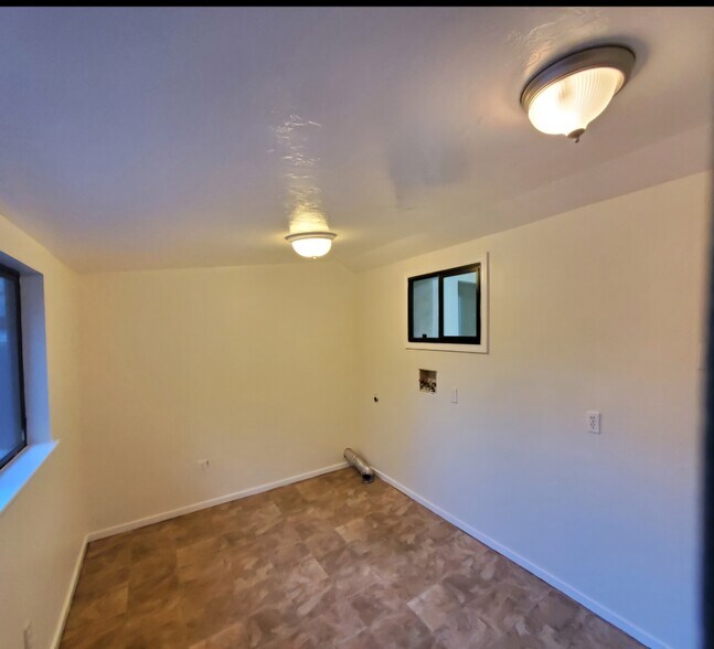 Building Photo - 1549 Virginia Ave
