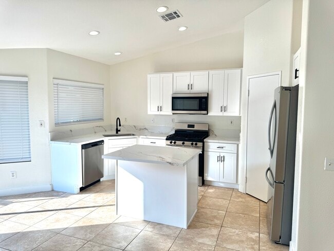 Building Photo - 47761 Poseidon Cir