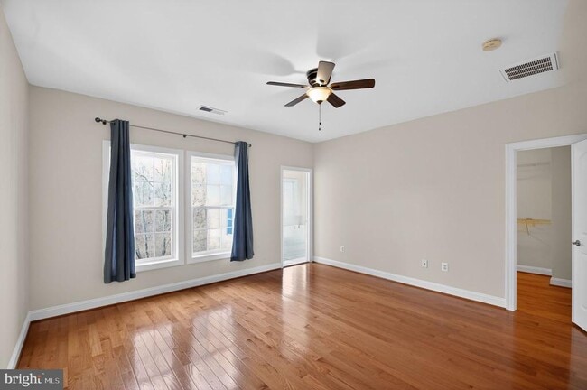 Building Photo - 333 Caldwell Terrace SE