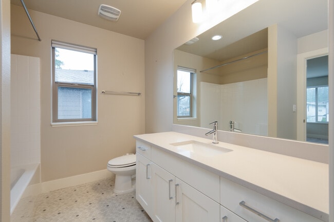 Building Photo - 4077 233rd Pl SE