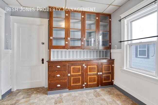 Building Photo - 105 Stevenson St