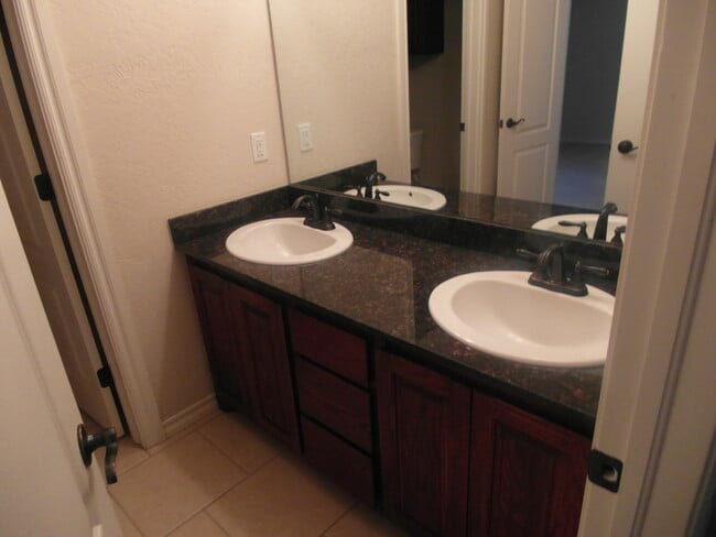 Building Photo - Beautiful Country Home in Cache, OK!!! NO ...