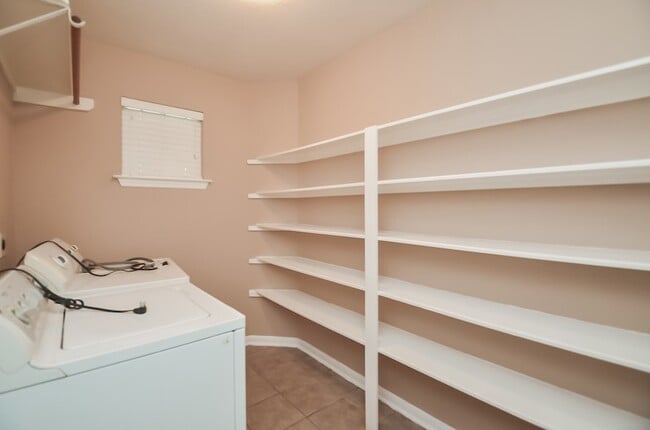 Building Photo - 7134 Winston Ranch Pkwy