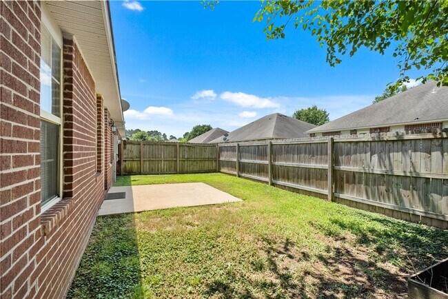 Building Photo - 1669 Evening Shade Dr