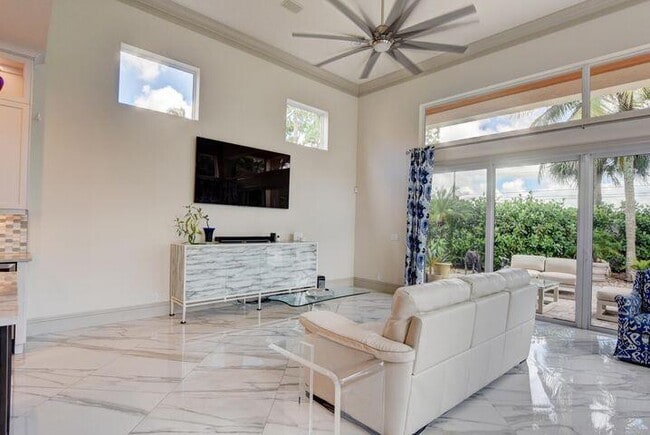 Building Photo - 6735 Royal Orchid Cir