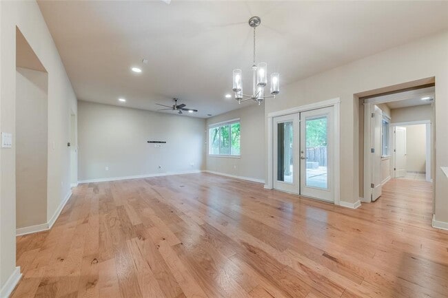 Building Photo - 4406 Banister Ln