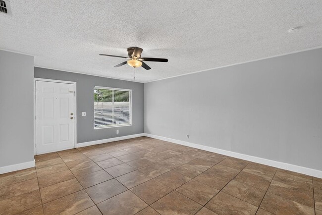 Building Photo - 12310 Tavares Ridge Ct