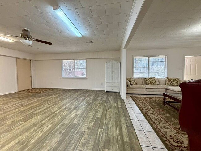 Building Photo - 3580 US-80