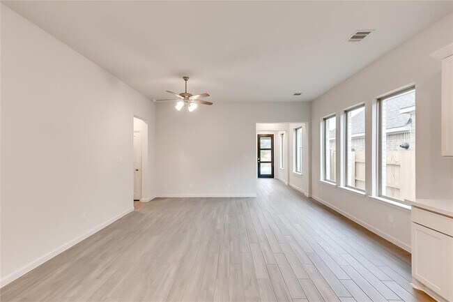 Building Photo - 232 Blackborrow Dr
