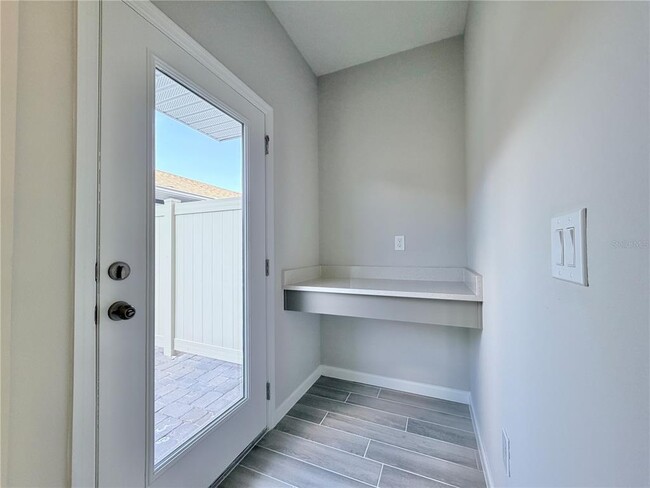 Building Photo - 15493 Bay Brg St