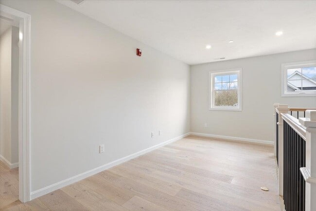 Building Photo - 26-3 Regency Cir