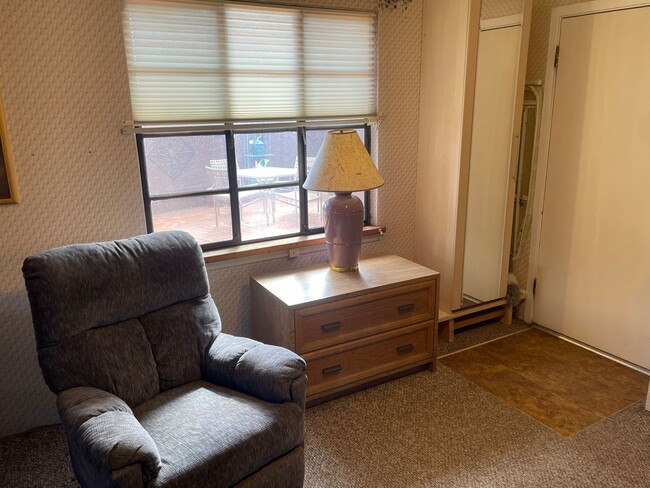 Building Photo - STUDIO APT - ROSE TREE INN, UPTOWN SEDONA-...